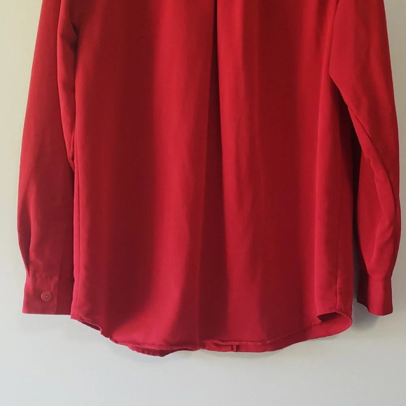 Foxcroft Long Sleeve Button Up Blouse Top Women's 6 Deep Red Quiet Luxury Classy - Picture 6 of 10